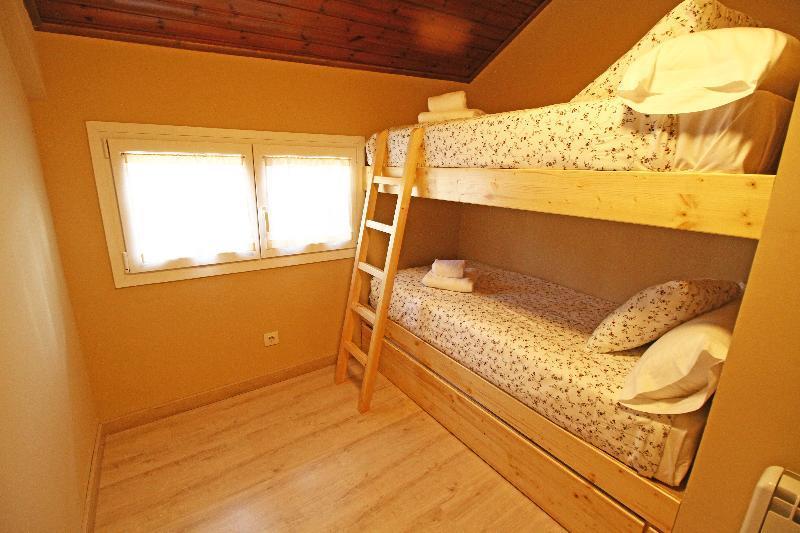 Snoe Apartamentos Mont Romies Plaza Salardú Екстериор снимка